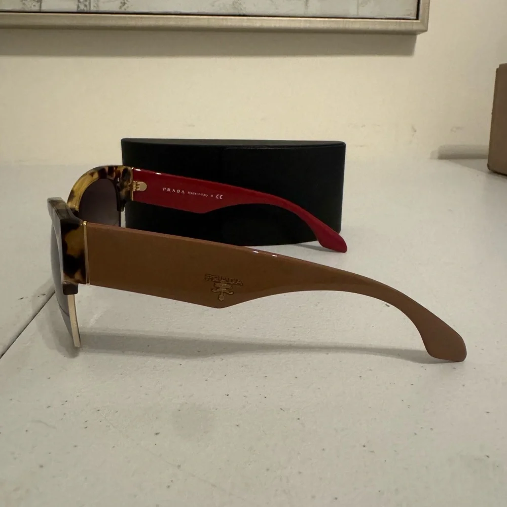 PRADA PR 11RS 7S00A7 - MEDIUM HAVANA 56/16/140 - Picture 5 of 7